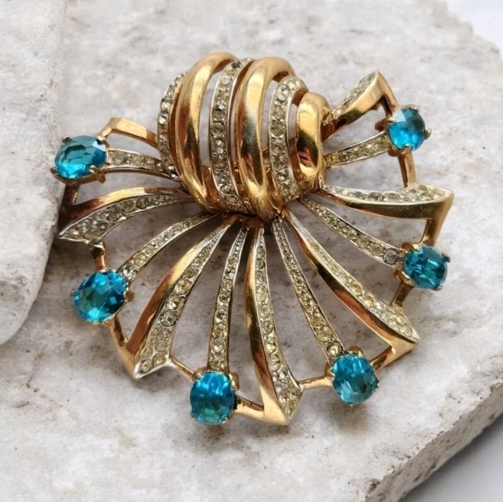 Vintage Signed Cordina Cordell Aqua Rhinestone Spray Brooch Mid Century 1960s